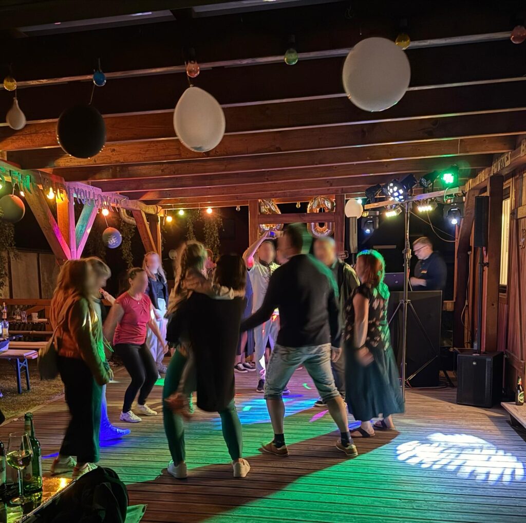 DJ Ralle Waldenburg, private Feiern, Geburtstage, Waldenburg, sachsen, meine Leistungen, mein Mix für dein event